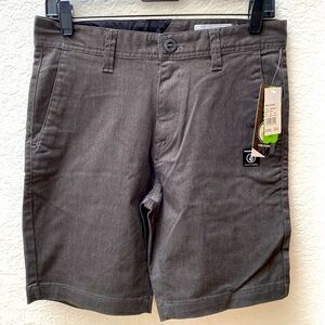 Volcom Mens Frickin shorts charcoal nwt